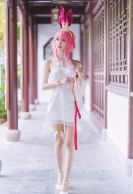 欧美丝袜超薄_超清高清完整版播放